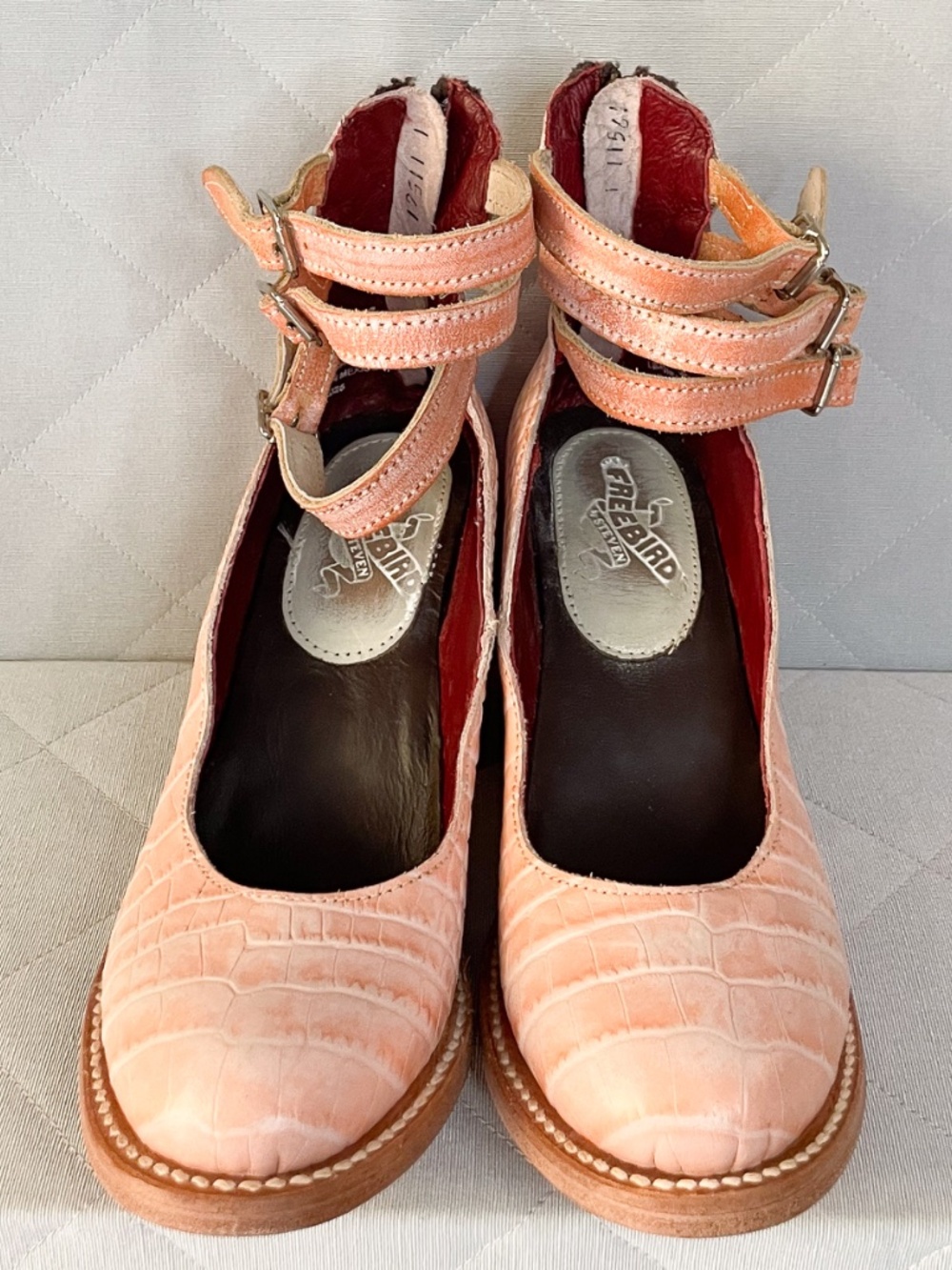Freebird By Steven Randi In Pink Croco - Like New - Size 6 - Marker on Sole - Picture 6 of 12